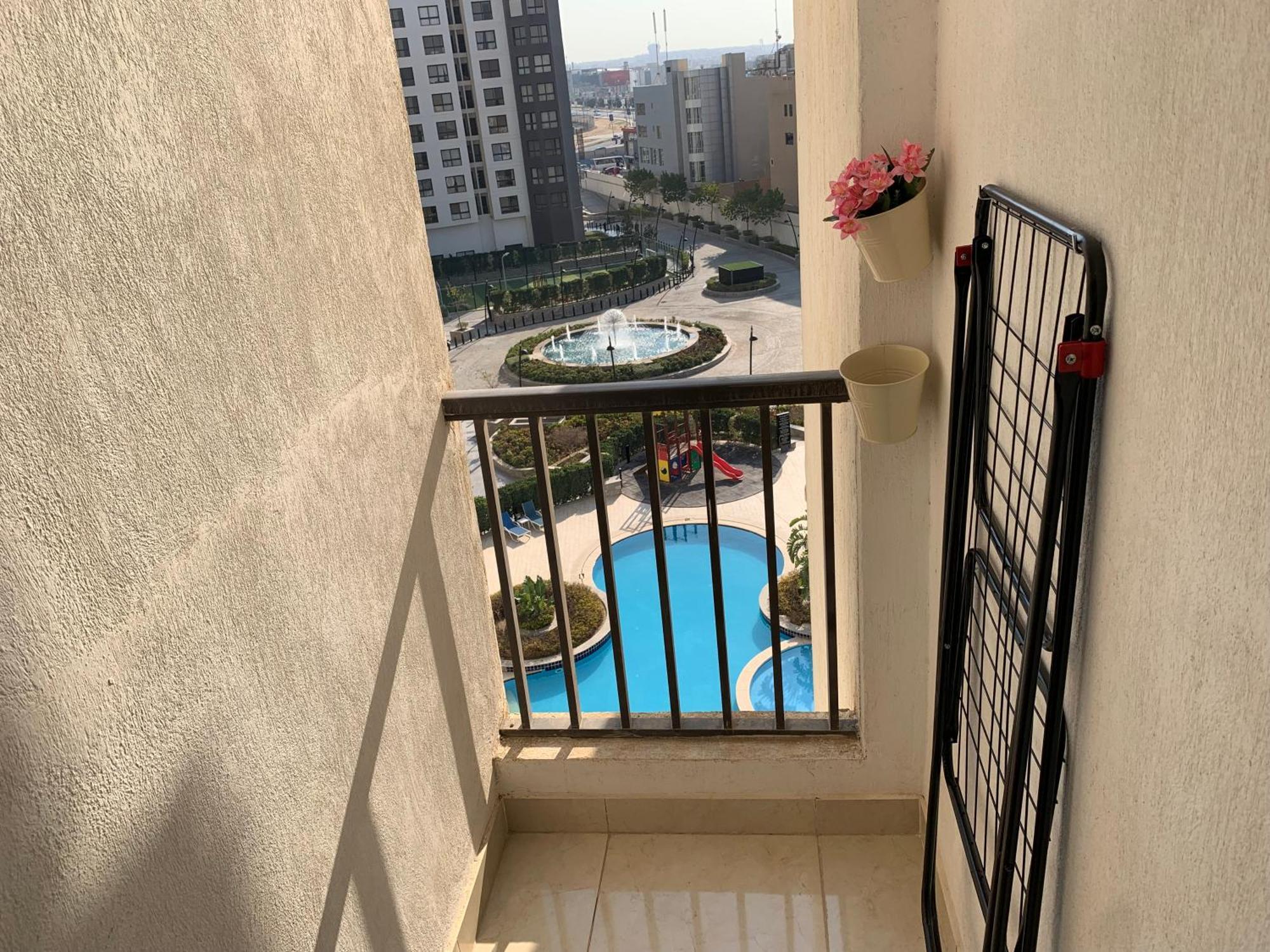 Adorable Sunny With Free Pool And Mall Access * Cairo